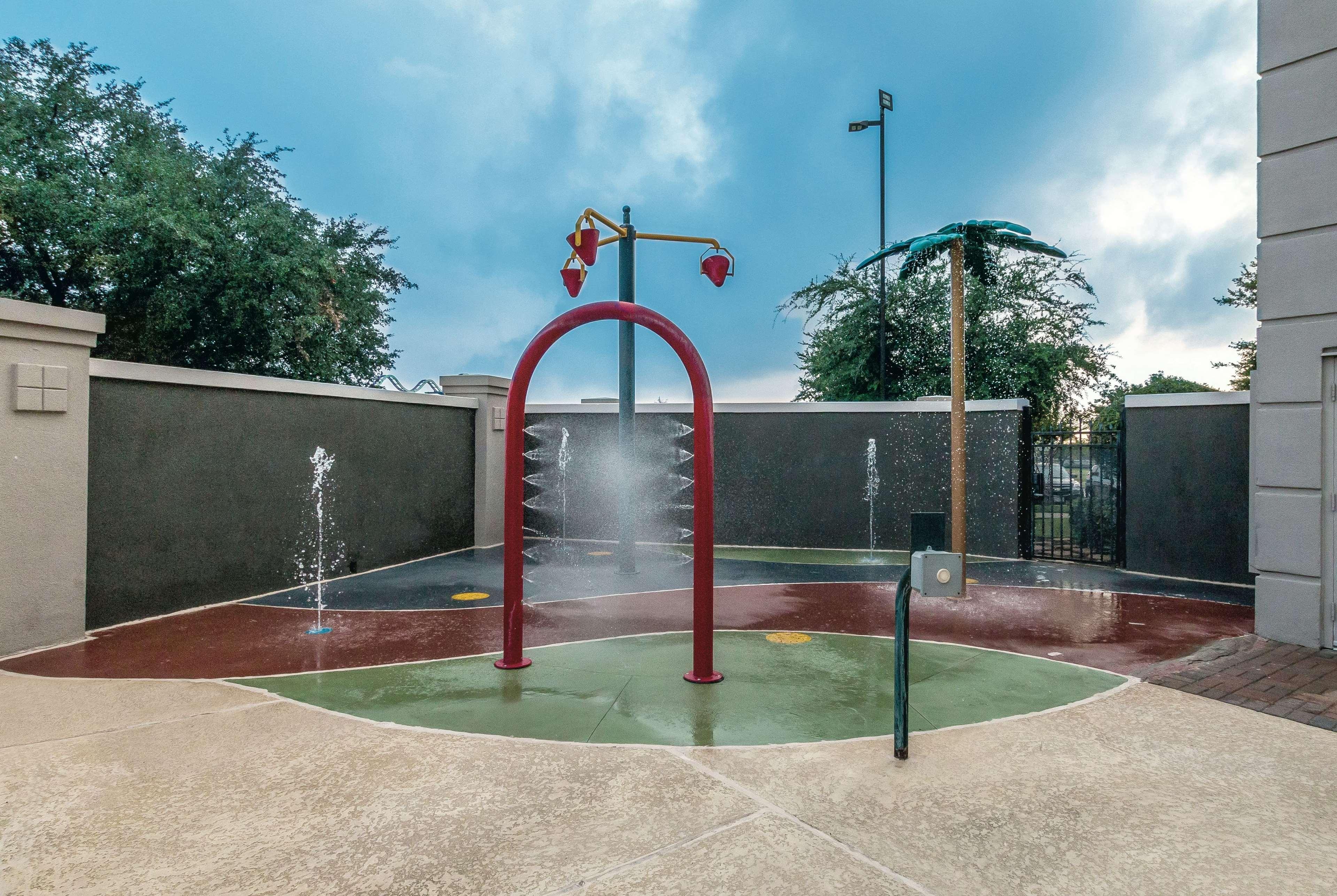 Hotel La Quinta By Wyndham Arlington North 6 Flags Dr Exterior foto