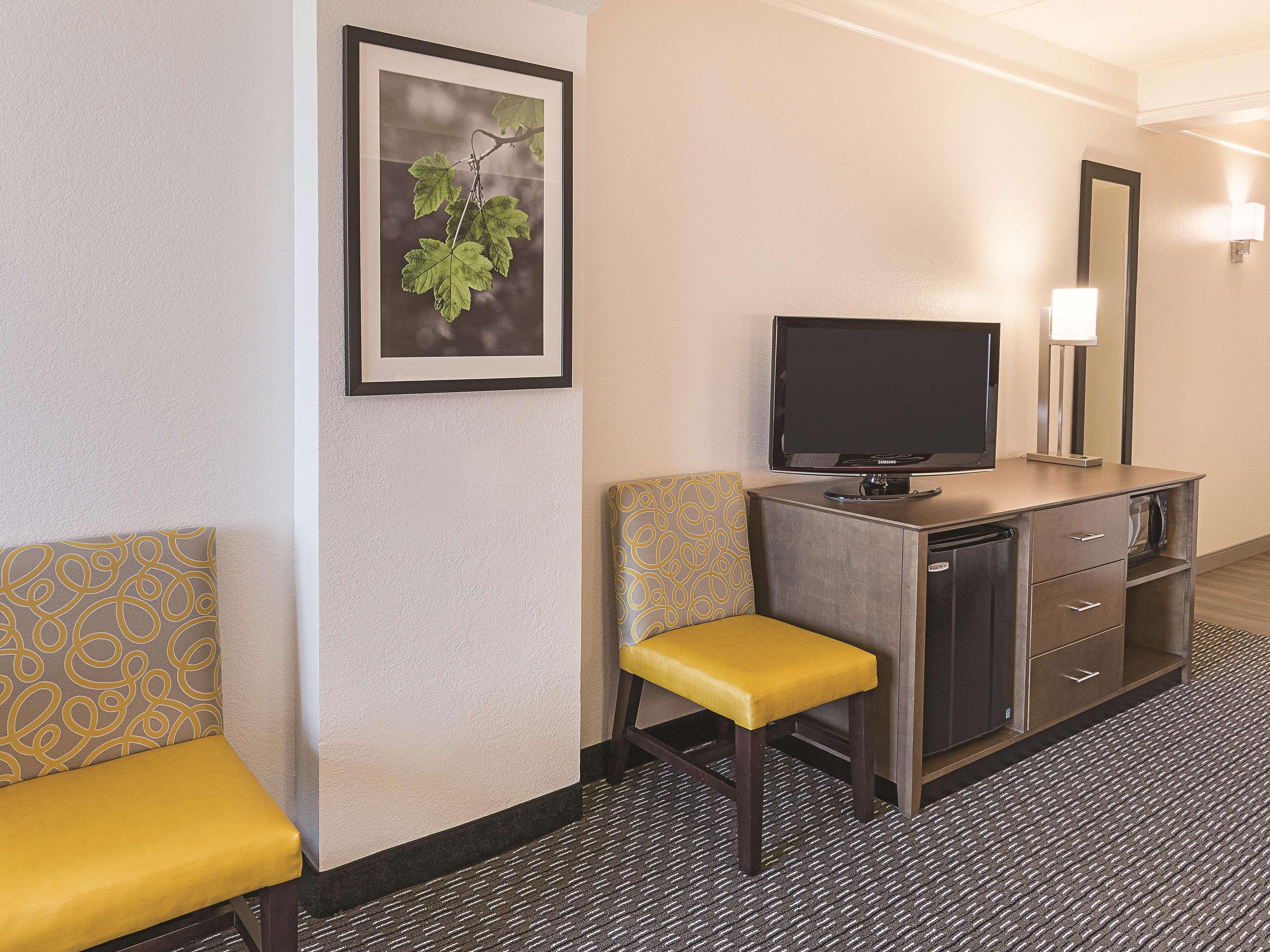 Hotel La Quinta By Wyndham Arlington North 6 Flags Dr Exterior foto